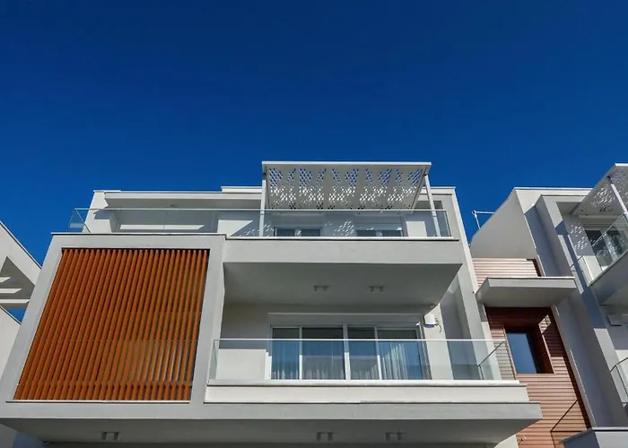 Victoria Residence